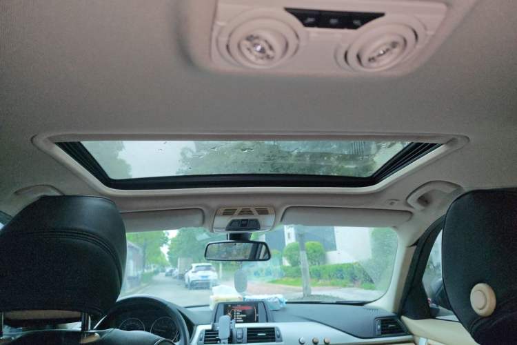 Used BMW 3 Series 2015 320i Luxury Line Stylish Edition Headliner