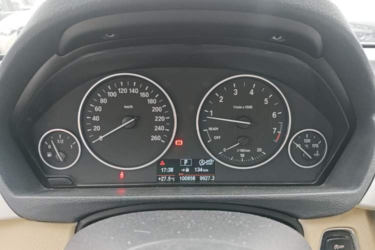 Used BMW 3 Series 2015 320Li Luxury Edition Fashion Model Instrument Cluster