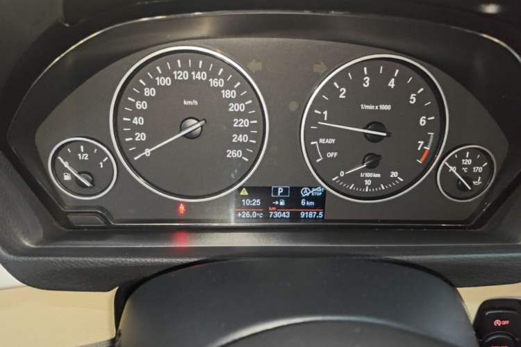 Used BMW 3 Series 2015 320i Luxury Line Stylish Edition Instrument Cluster