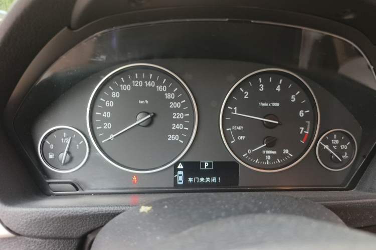 Used BMW 3 Series 2015 320i Luxury Line Stylish Edition Instrument Cluster
