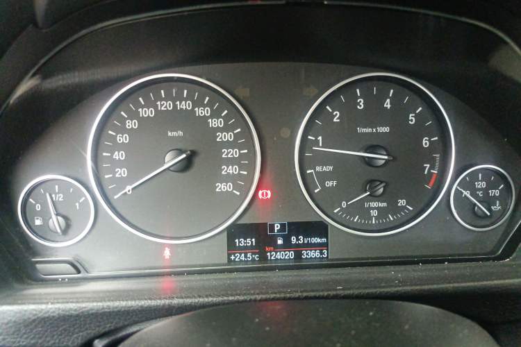 Used BMW 3 Series 2015 320Li Luxury Edition Fashion Model Instrument Cluster