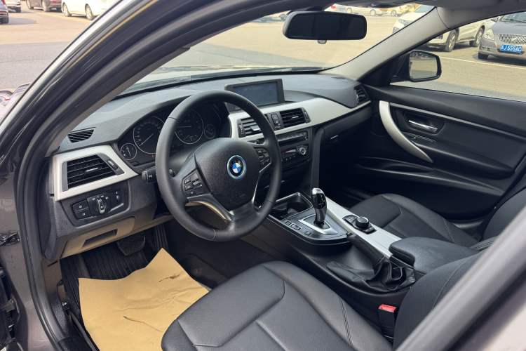 Used BMW 3 Series 2015 320Li Luxury Edition Fashion Model Interior 2