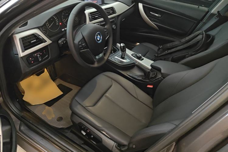 Used BMW 3 Series 2015 320Li Luxury Edition Fashion Model Left Front Seat
