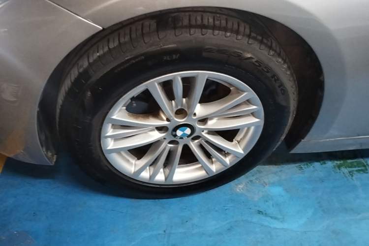 Used BMW 3 Series 2015 320Li Luxury Edition Fashion Model Left Front Wheel Hub