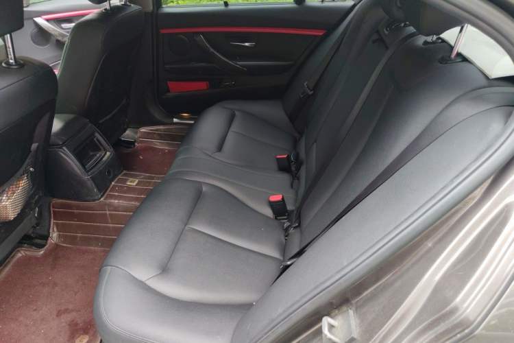 Used BMW 3 Series 2015 316Li Fashion Model Left Rear Seat