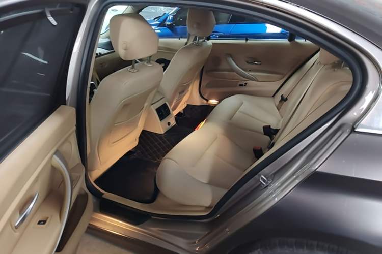 Used BMW 3 Series 2015 320Li Luxury Edition Fashion Model Left Rear Seat