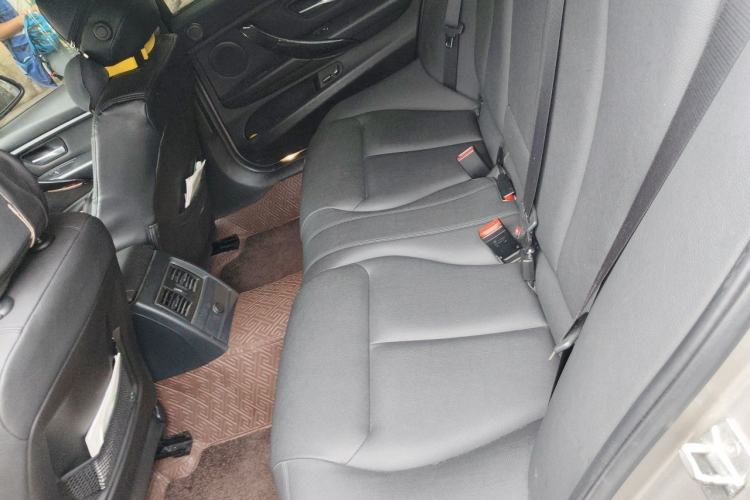 Used BMW 3 Series 2015 320Li Fashion Model Left Rear Seat