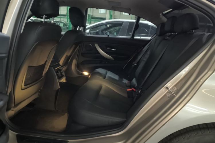 Used BMW 3 Series 2015 328Li Fashion Model Left Rear Seat