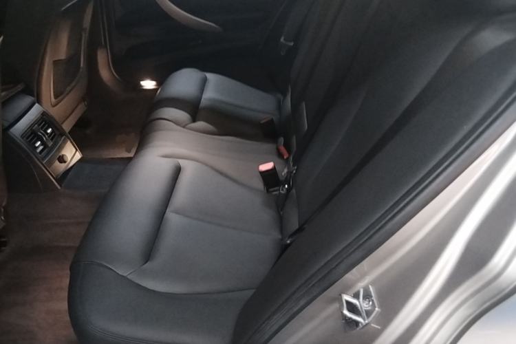Used BMW 3 Series 2015 320Li Luxury Edition Fashion Model Left Rear Seat