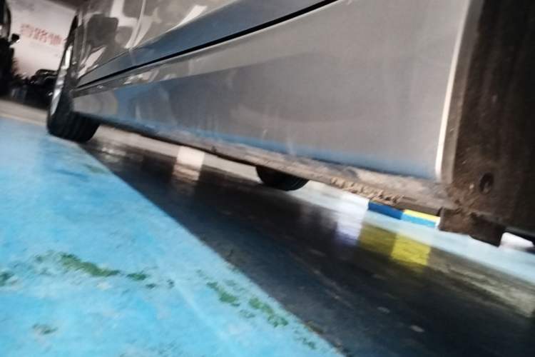 Used BMW 3 Series 2015 320Li Luxury Edition Fashion Model Left Side Sill