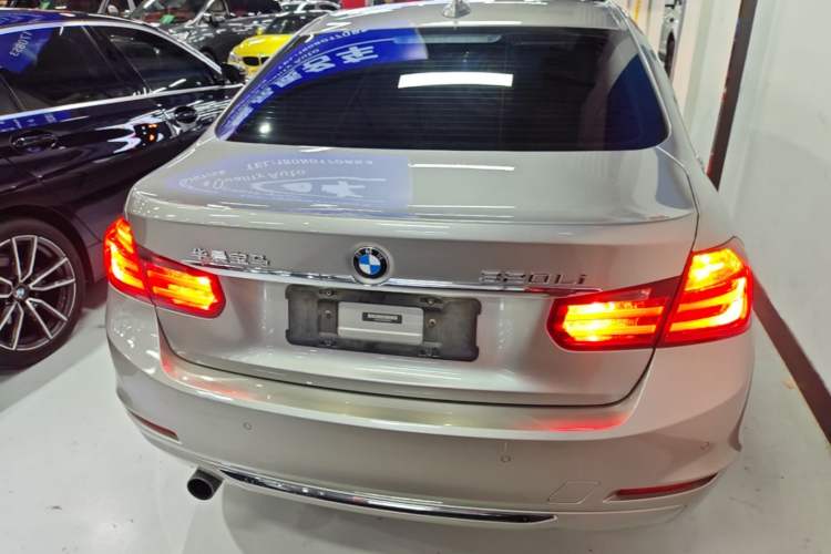 Used BMW 3 Series 2015 320Li Luxury Edition Fashion Model Rear