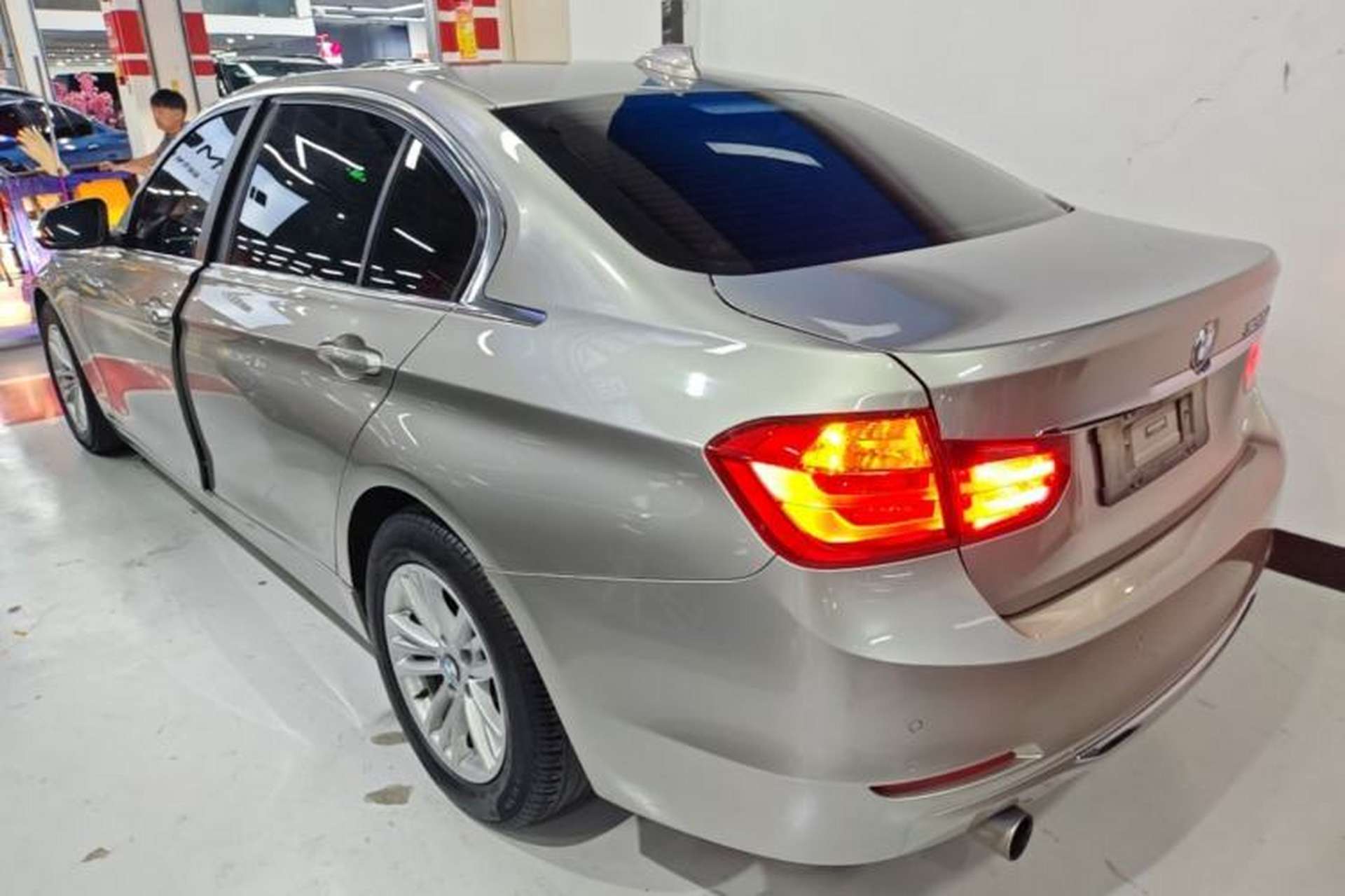 Used BMW 3 Series 2015 320Li Luxury Edition Fashion Model Rear Left 45 Deg