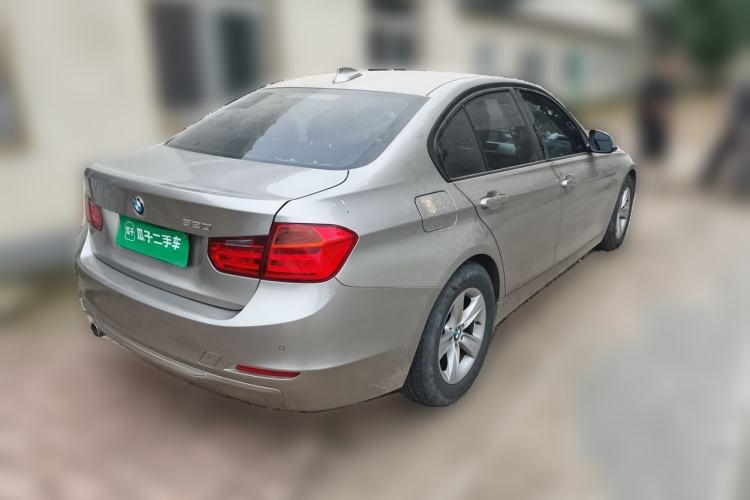 Used BMW 3 Series 2015 320i Luxury Line Stylish Edition Rear Right 45 Deg