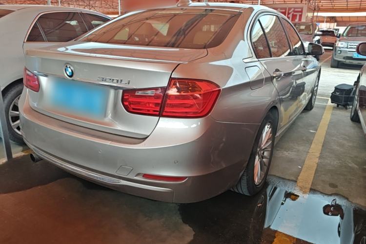 Used BMW 3 Series 2015 320Li Luxury Design Package Premium Edition Rear Right 45 Deg