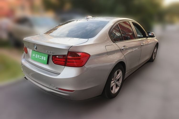 Used BMW 3 Series 2015 320i Luxury Line Stylish Edition Rear Right 45 Deg