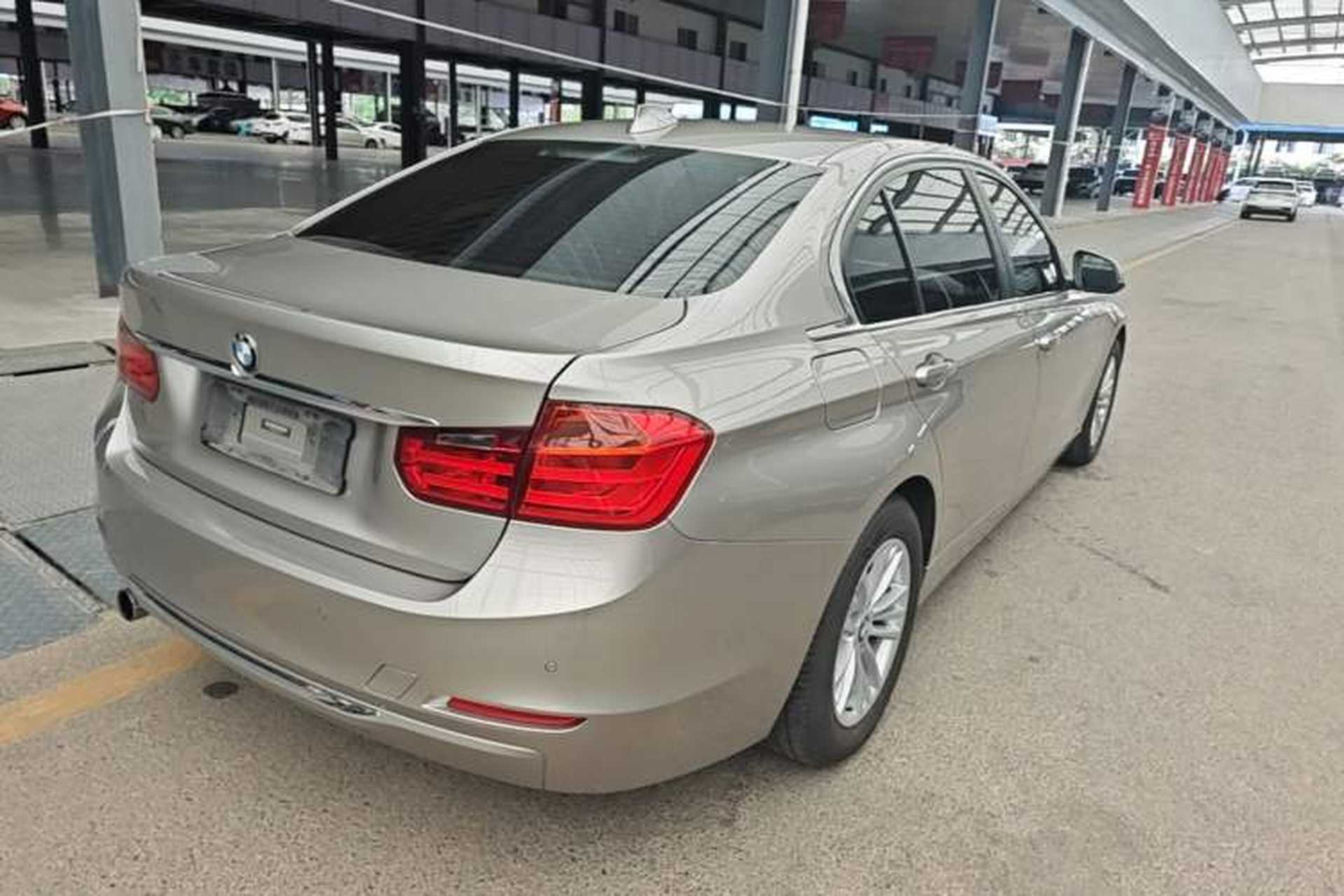 Used BMW 3 Series 2015 320Li Luxury Edition Fashion Model Rear Right 45 Deg