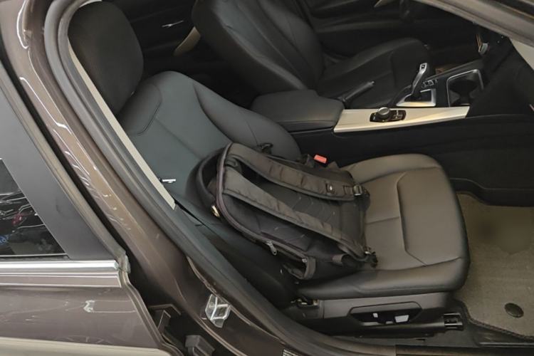 Used BMW 3 Series 2015 320Li Luxury Edition Fashion Model Right Front Seat