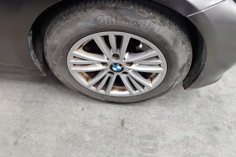 Used BMW 3 Series 2015 320Li Luxury Edition Fashion Model Right Front Wheel Hub