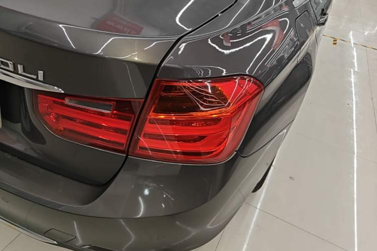Used BMW 3 Series 2015 320Li Luxury Edition Fashion Model Right Rear Taillight