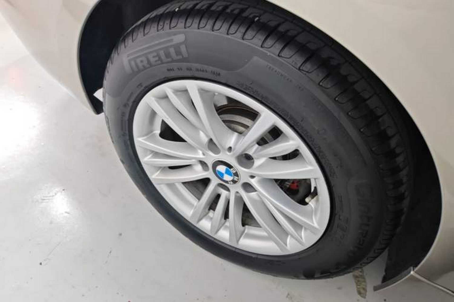 Used BMW 3 Series 2015 320Li Luxury Edition Fashion Model Right Rear Wheel Hub