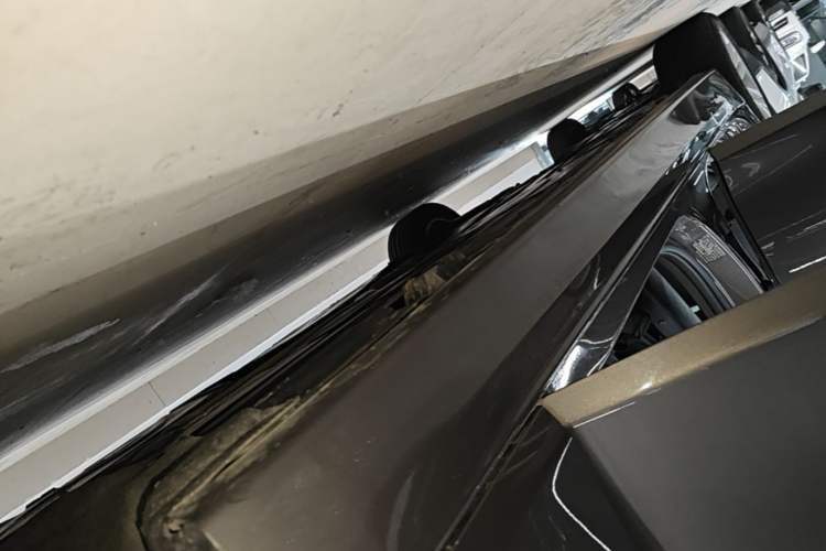 Used BMW 3 Series 2015 320Li Luxury Edition Fashion Model Right Side Sill