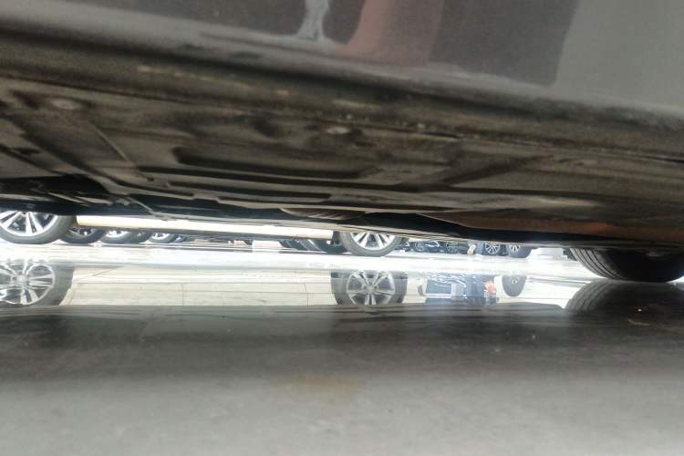 Used BMW 3 Series 2015 320Li Luxury Edition Fashion Model Right Side Sill