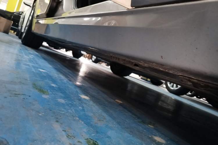 Used BMW 3 Series 2015 320Li Luxury Edition Fashion Model Right Side Sill