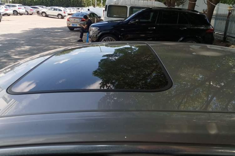 Used BMW 3 Series 2015 320Li Fashion Model Roof