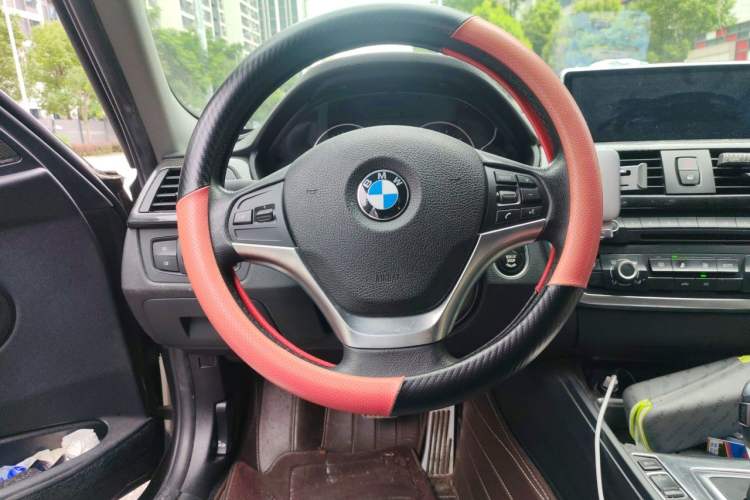 Used BMW 3 Series 2015 316Li Fashion Model Steering Wheel