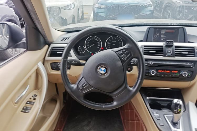 Used BMW 3 Series 2015 320Li Luxury Edition Fashion Model Steering Wheel