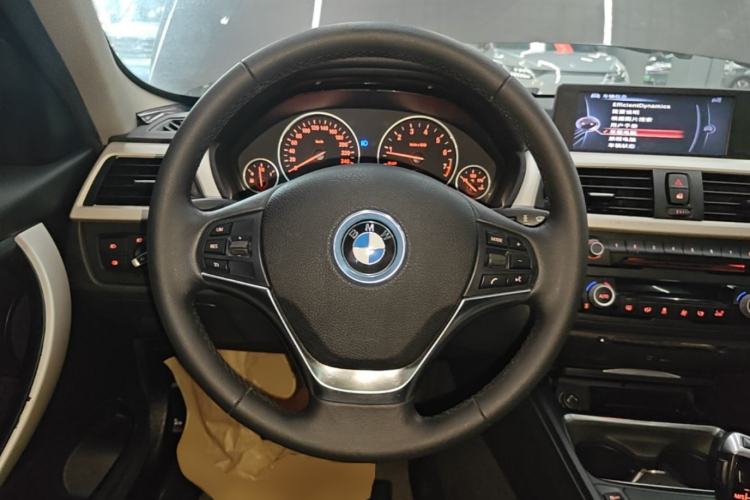 Used BMW 3 Series 2015 320Li Luxury Edition Fashion Model Steering Wheel