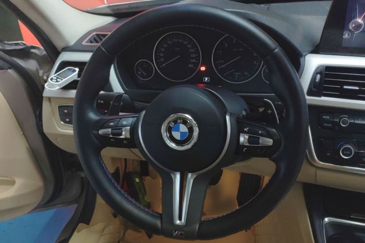Used BMW 3 Series 2015 320Li Luxury Edition Fashion Model Steering Wheel