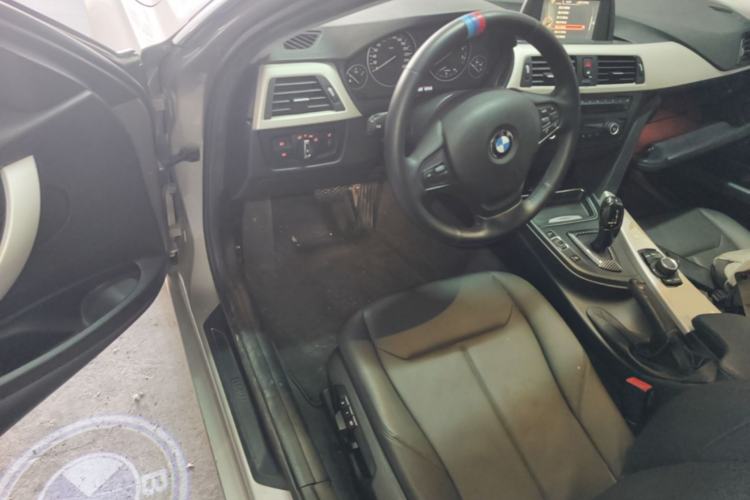 Used BMW 3 Series 2015 320Li Luxury Edition Fashion Model Steering Wheel