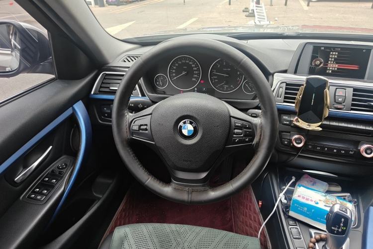 Used BMW 3 Series 2015 320Li Luxury Edition Fashion Model Steering Wheel