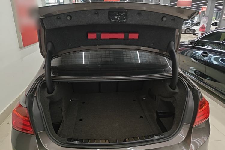 Used BMW 3 Series 2015 320Li Luxury Edition Fashion Model Trunk