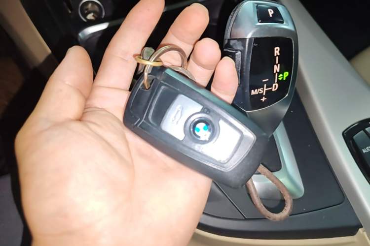 Used BMW 3 Series 2015 320Li Luxury Edition Fashion Model Vehicle Key