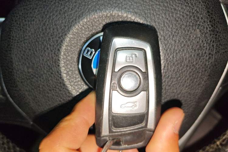 Used BMW 3 Series 2015 320Li Luxury Design Package Vehicle Key