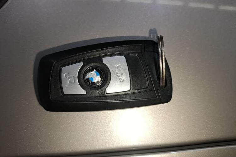 Used BMW 3 Series 2015 328Li Fashion Model Vehicle Key