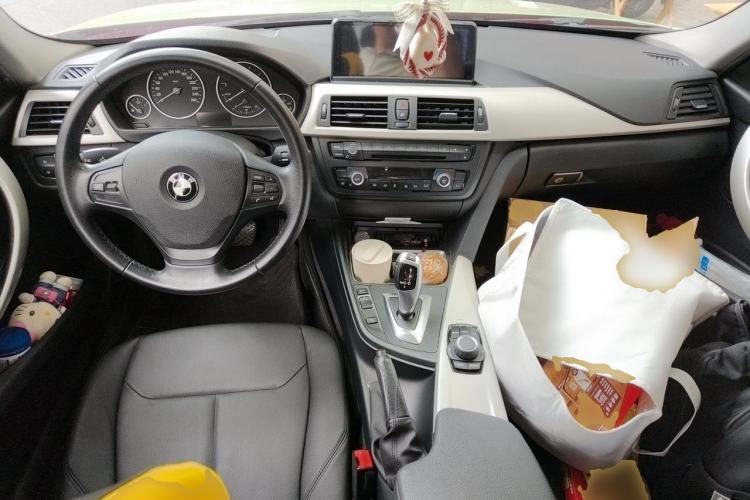 Used BMW 3 Series 2015 320Li Luxury Edition Fashion Model Center Console