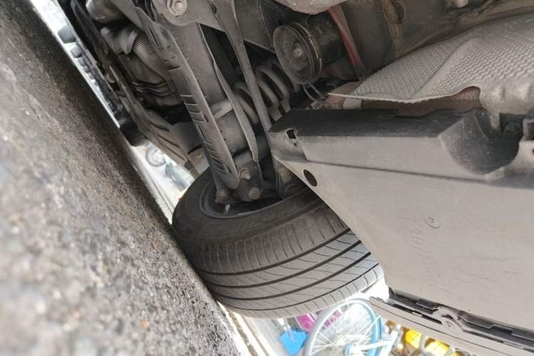 Used BMW 3 Series 2015 320Li Luxury Edition Fashion Model Chassis Rear Right
