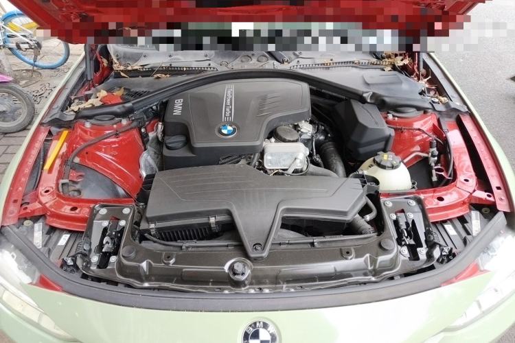 Used BMW 3 Series 2015 320Li Luxury Edition Fashion Model Engine Bay