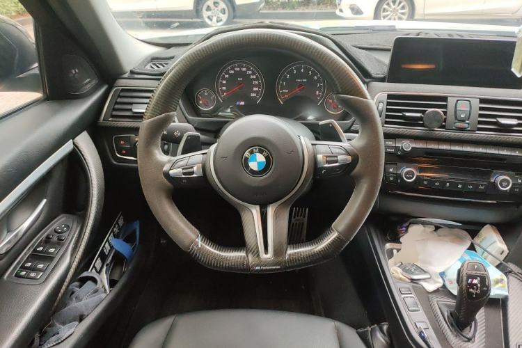 Used BMW 3 Series 2015 320i Luxury Edition Sports Design Package Steering Wheel