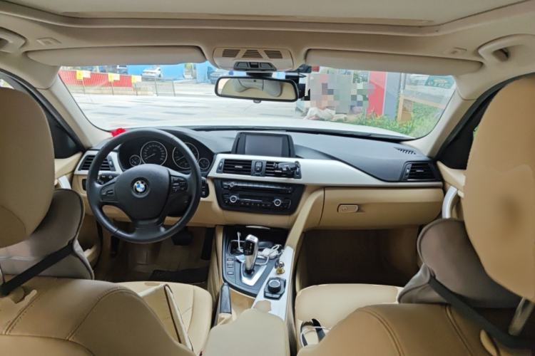 Used BMW 3 Series 2015 320Li Luxury Edition Fashion Model Center Console