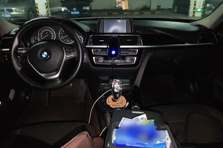 Used BMW 3 Series 2015 320Li Fashion Model Center Console