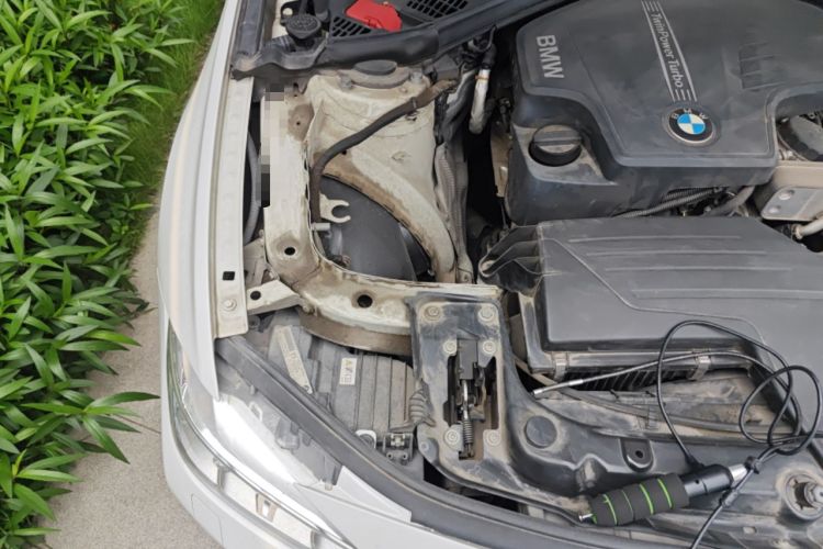 Used BMW 3 Series 2015 320Li Luxury Edition Fashion Model Engine Bay Right
