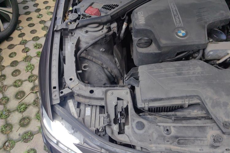 Used BMW 3 Series 2015 320Li Fashion Model Engine Bay Right
