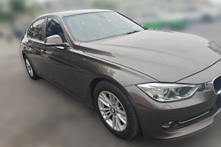 Used BMW 3 Series 2015 320Li Fashion Model Front Right 45 Deg