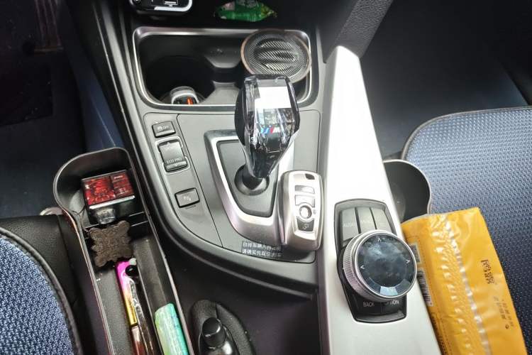 Used BMW 3 Series 2015 320Li Luxury Edition Fashion Model Gear Lever