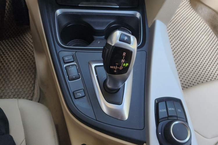 Used BMW 3 Series 2015 320Li Fashion Model Gear Lever