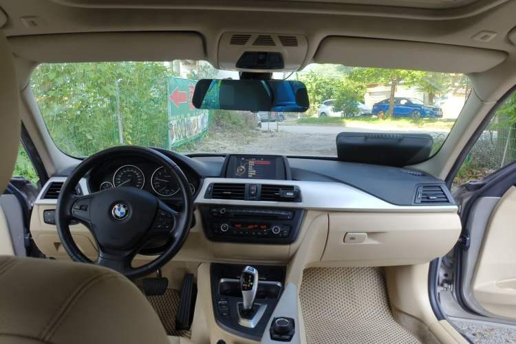 Used BMW 3 Series 2015 320Li Fashion Model Headliner